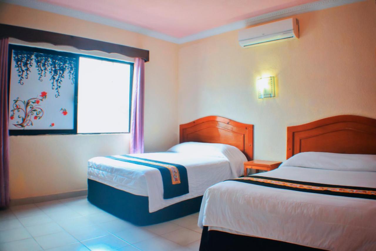 Hotel Hacienda Sanchez Valladolid  Bagian luar foto