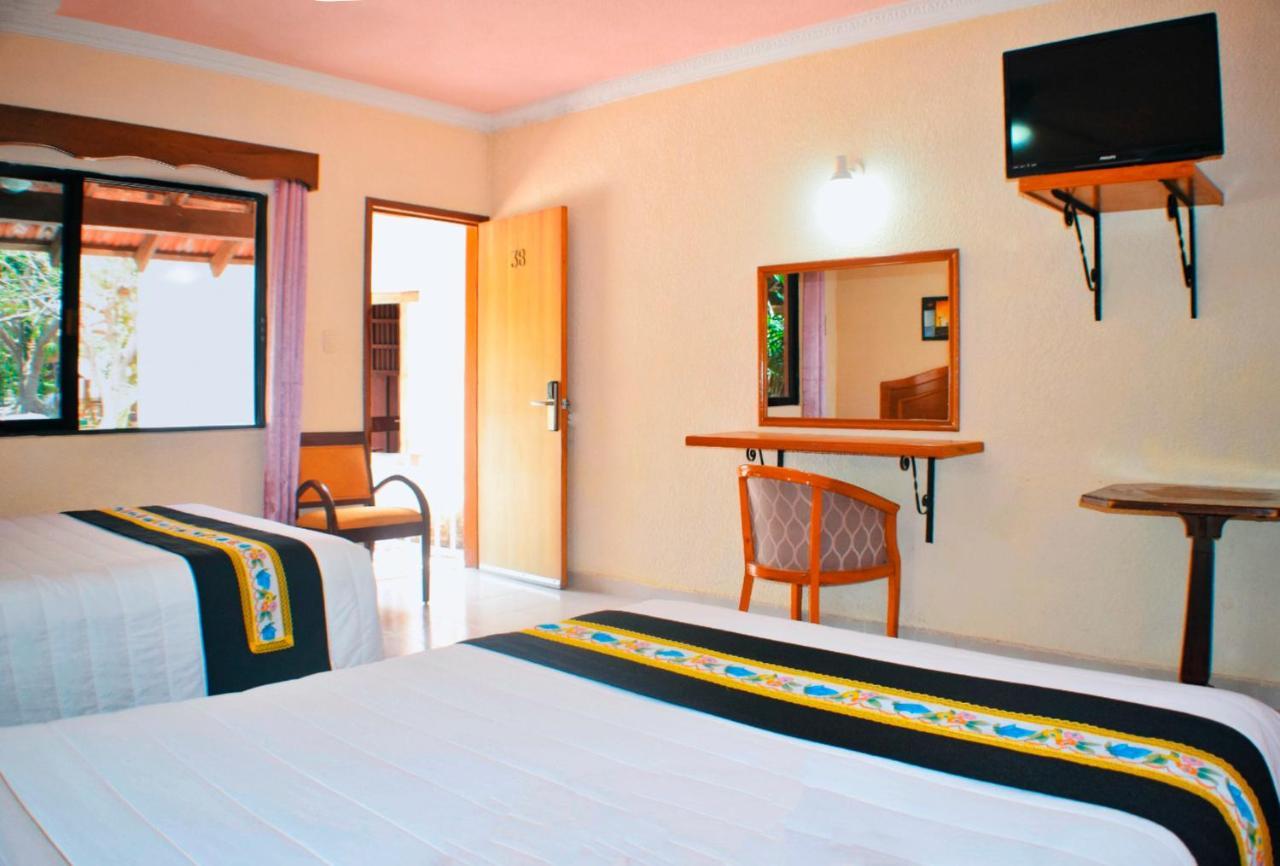 Hotel Hacienda Sanchez Valladolid  Bagian luar foto